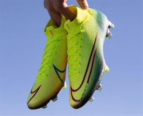 Nike mercurial shoes